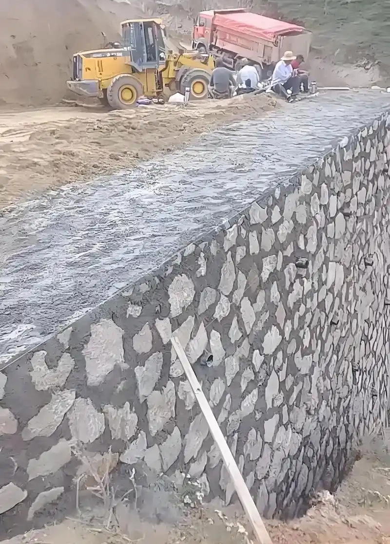 烟台栖霞边坡加固
